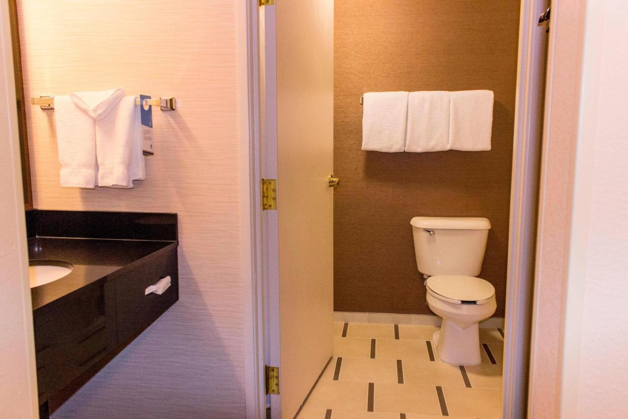 Fairfield Inn Kansas City Downtown/Union Hill Exteriör bild