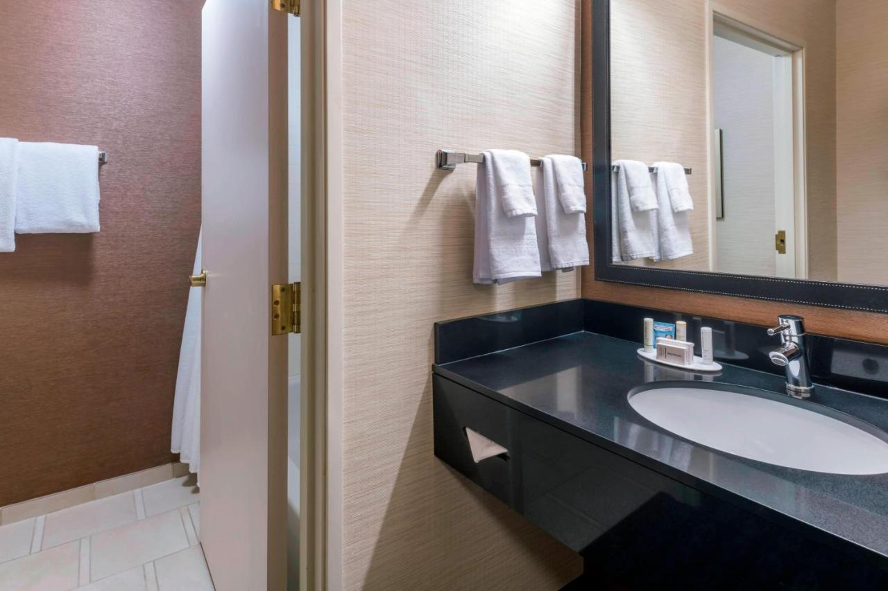 Fairfield Inn Kansas City Downtown/Union Hill Exteriör bild